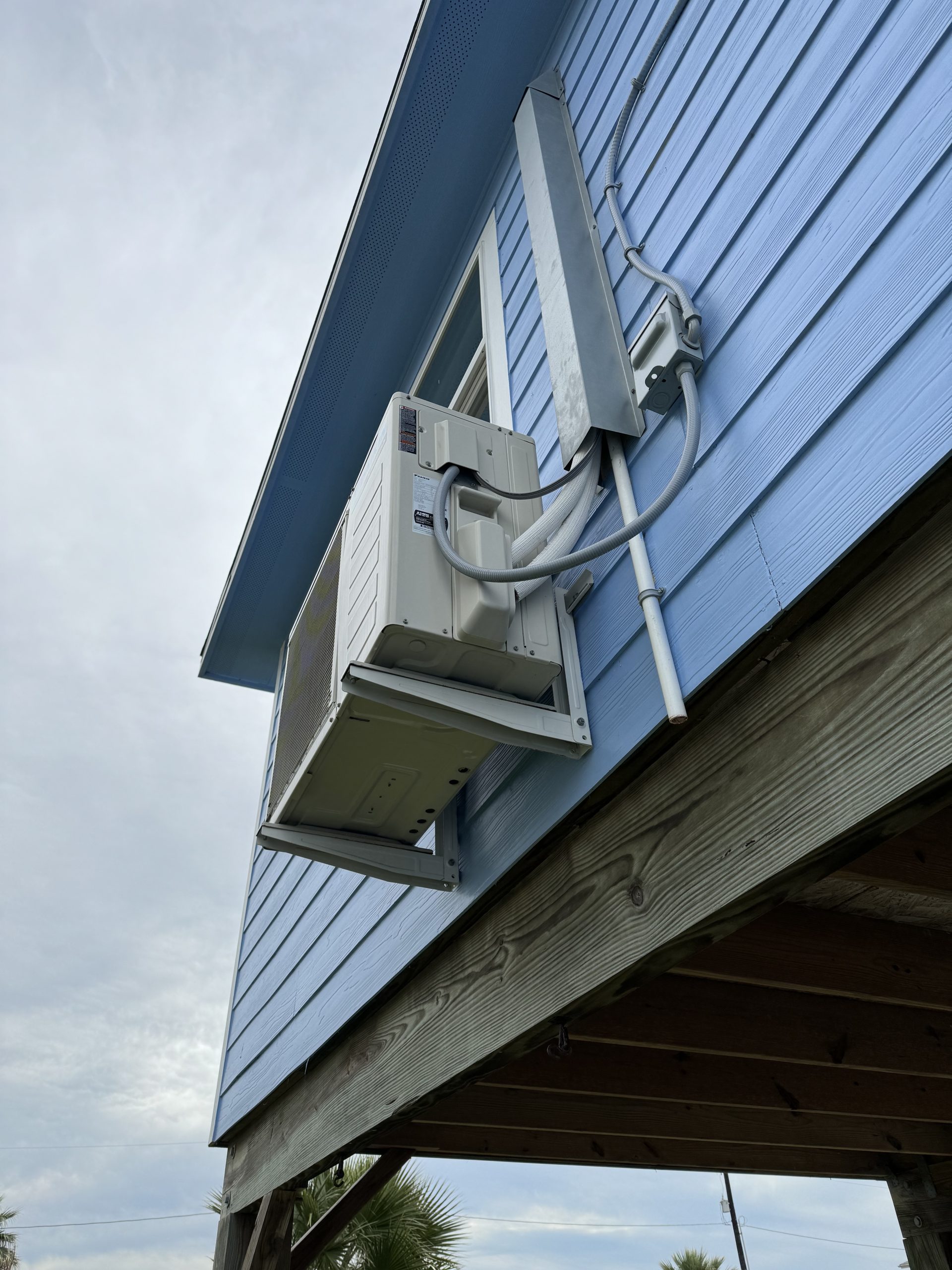 Ductless air conditioning system installed on a Coastal Bend home